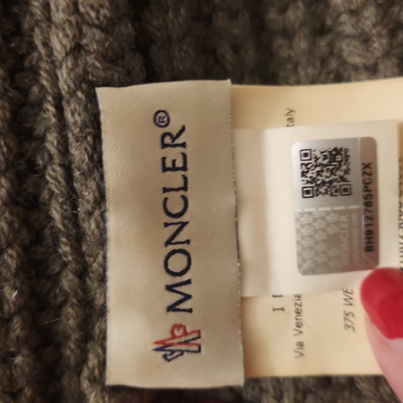 Vintage Moncler Beanie Berretto Hat, 100% Virgin Wool - Picture 3 of 7